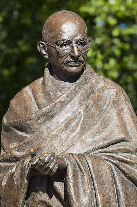 Gandhi 